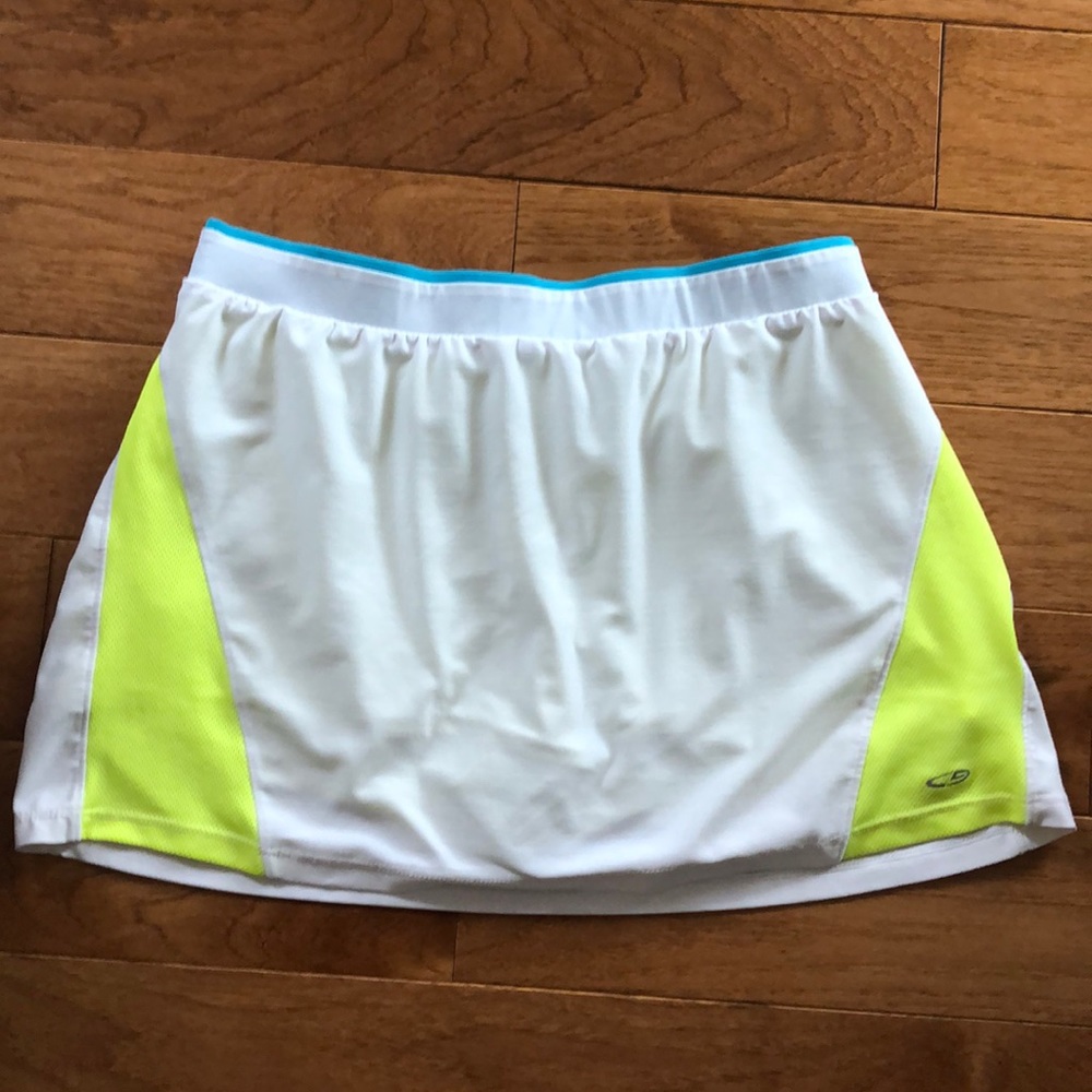 ☘️$6 Gently worn Champion tennis/sport shorts